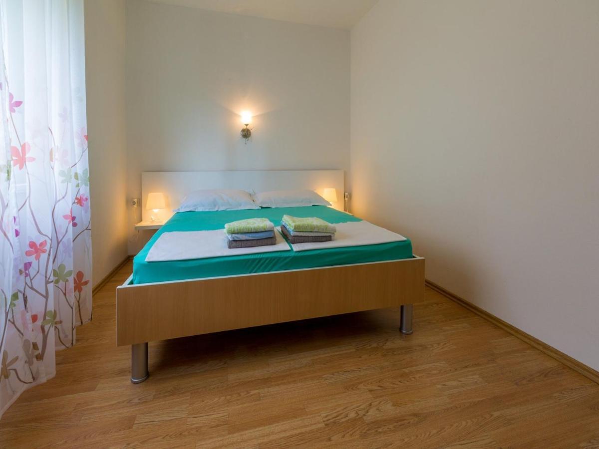 Apartment Mia Криквеница Екстериор снимка